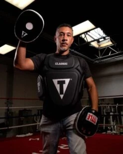 TITLE Classic Panther Micro Mitts -Venum Shop ccmpm2 bk 1