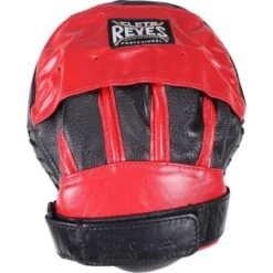 Cleto Reyes Pantera Curved Strapped Focus Mitts -Venum Shop cle 1016 blackred 03