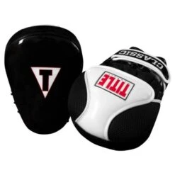 TITLE Classic Pro-Style Trainer's Mitts -Venum Shop cpstm 4