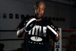 TITLE GEL Tech Punch Mitts 2.0 -Venum Shop gtpm2 bk