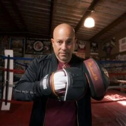 TITLE ALI Genuine Leather Punch Mitts 13 TITLE ALI Genuine Leather Punch Mitts -Venum Shop title ali genuine leather punch mitts 6