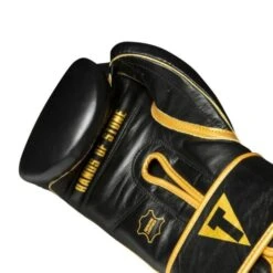 TITLE Boxing Roberto Duran Leather Bag Gloves 6 TITLE Boxing Roberto Duran Leather Bag Gloves -Venum Shop title boxing roberto duran leather bag gloves 3