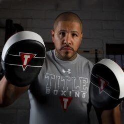 TITLE Zero Impact Micro Mitts -Venum Shop title zero impact micro mitts 6